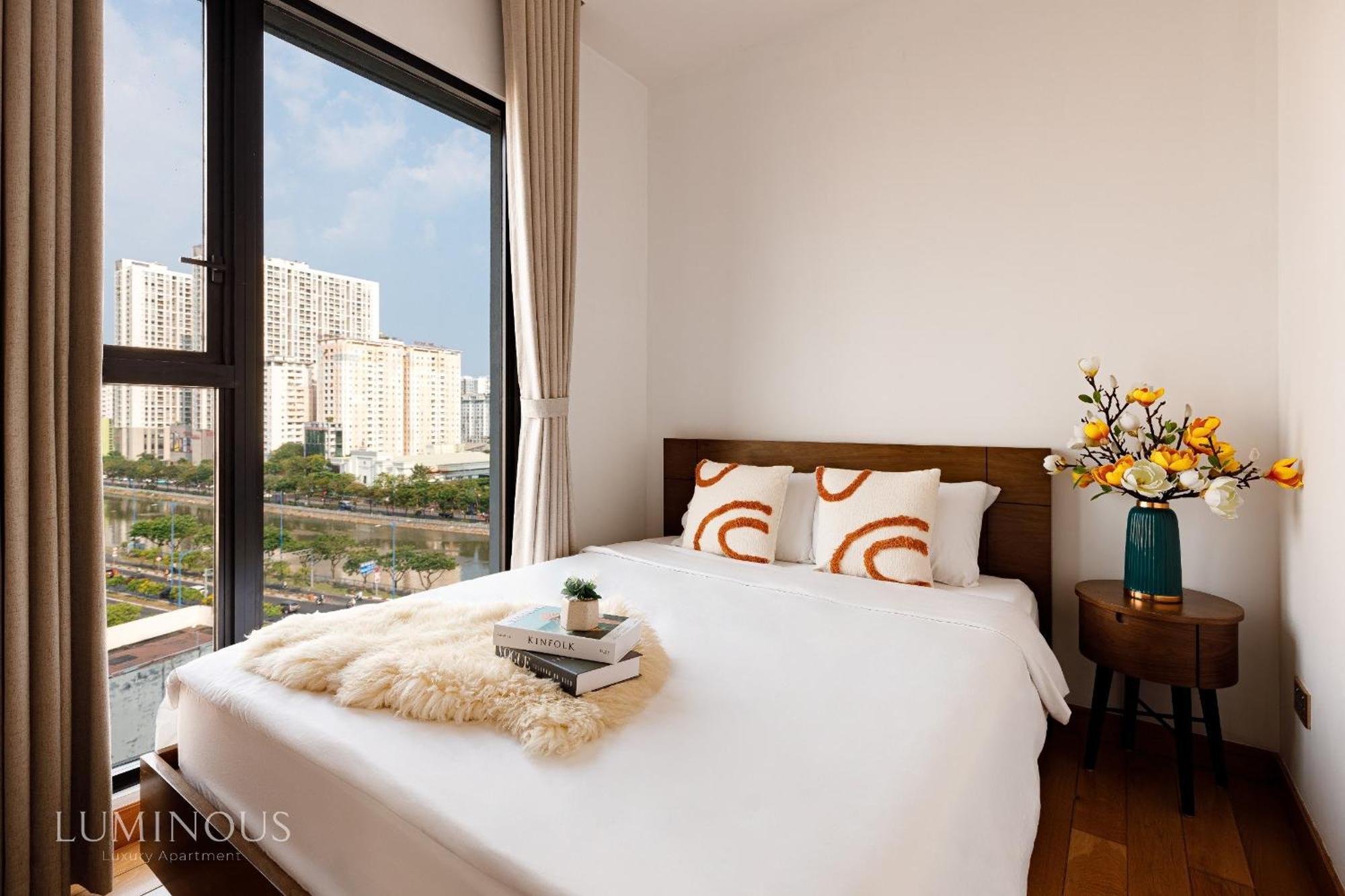 Exclusive 2-3 Bedroom Apartment In District 1 Free Pool Gym Sauna Хошимин Экстерьер фото