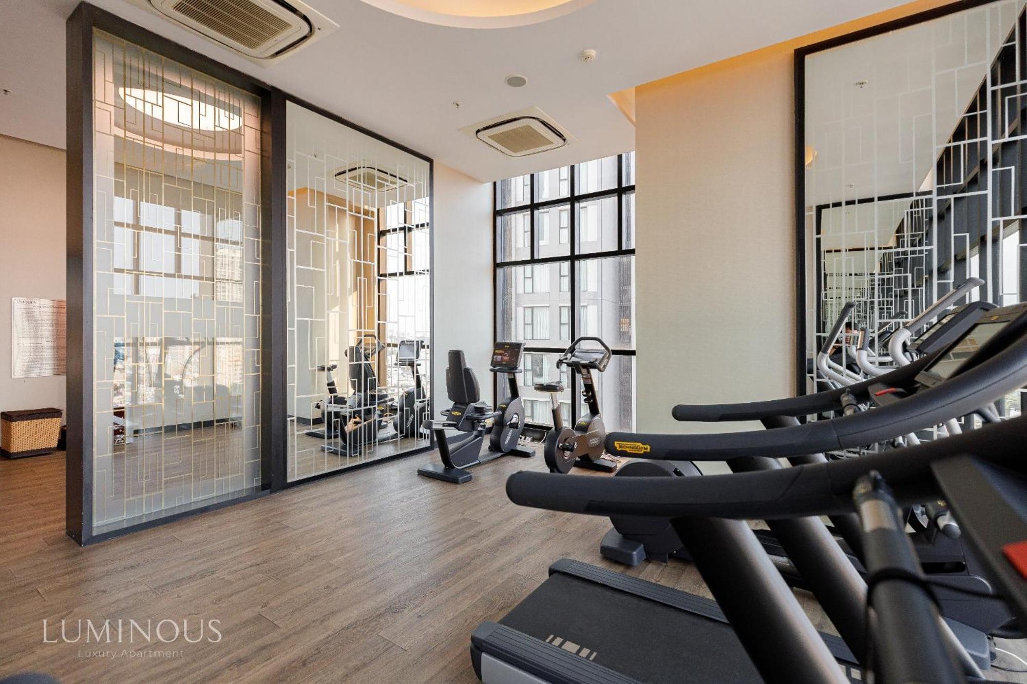 Exclusive 2-3 Bedroom Apartment In District 1 Free Pool Gym Sauna Хошимин Экстерьер фото