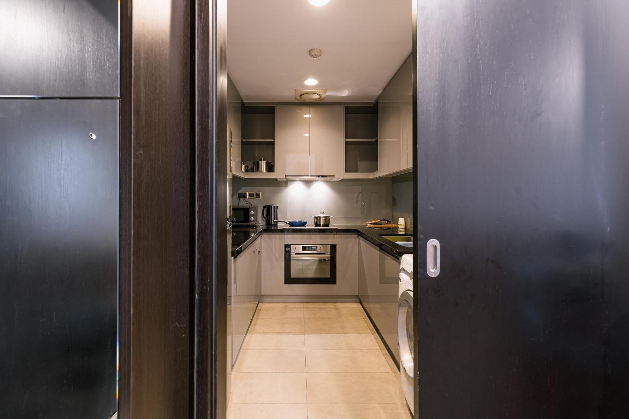 Exclusive 2-3 Bedroom Apartment In District 1 Free Pool Gym Sauna Хошимин Экстерьер фото